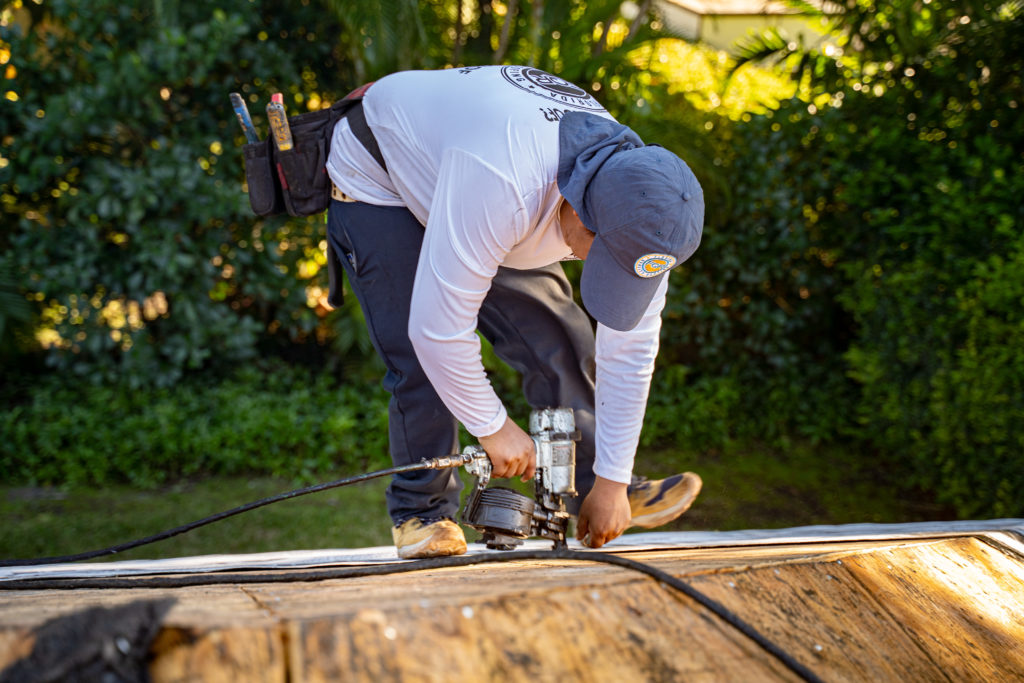 Why Tile Replacement is Better Than Tile Gluing: Protecting Your Roof the Right Way 1